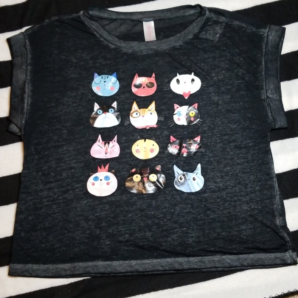 Kitty face cropped tee